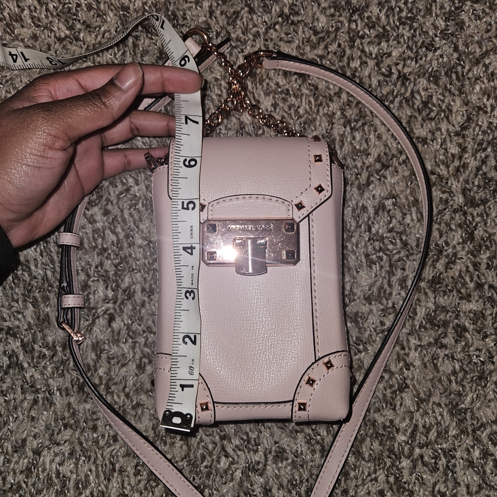 Pale Pink Michael Kors Cellphone Crossbody Rose Gold Hardware - Picture 6 of 7